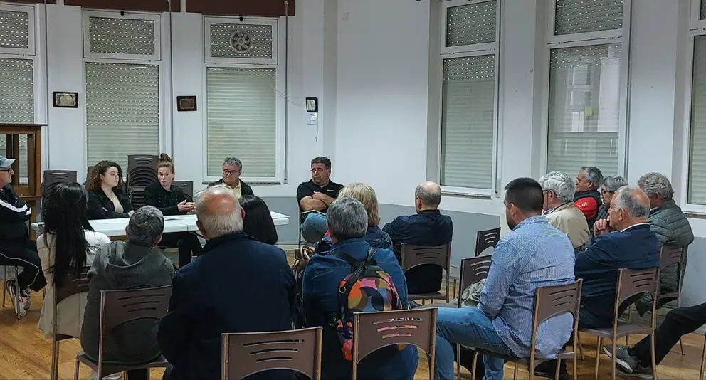 Primeiro encontro do BNG coa veci&ntilde;anza das Campeiras.