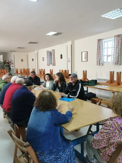 Unha decena de persoas escoitaron as iniciativas do BNG das Pontes