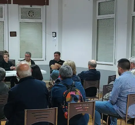 Primeiro encontro do BNG coa veci&ntilde;anza das Campeiras.