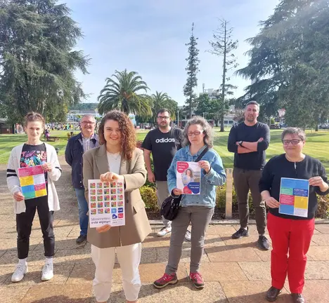 Membros da candidatura presentan o programa de goberno.